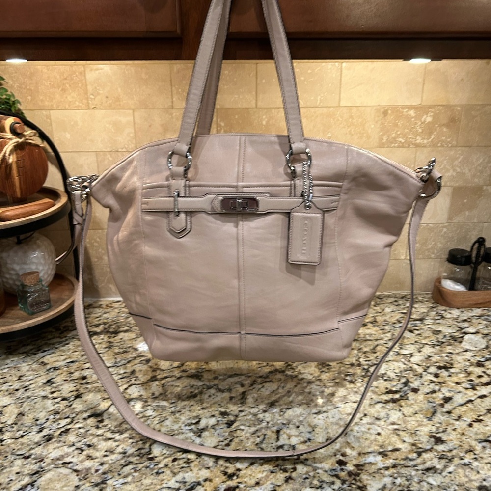 Coach Beige Leather Shoulder Bag